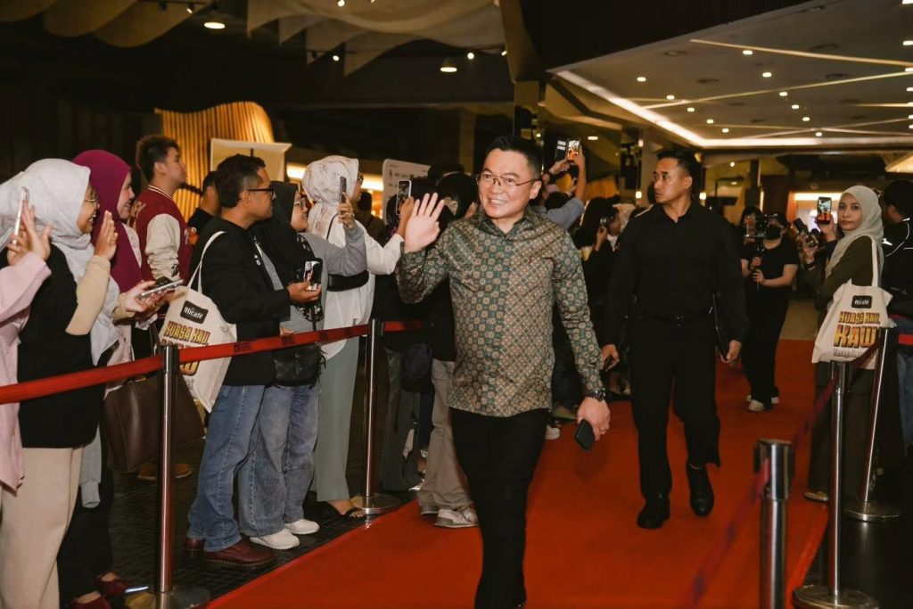 MIKAEL PEMBURU DUA ALAM Premiere - Photo Recap MIKAEL PEMBURU DUA ALAM Premiere - Photo Recap